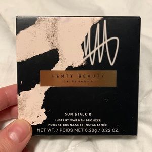 BNIB- Fenty beauty bronzer. Colour private island